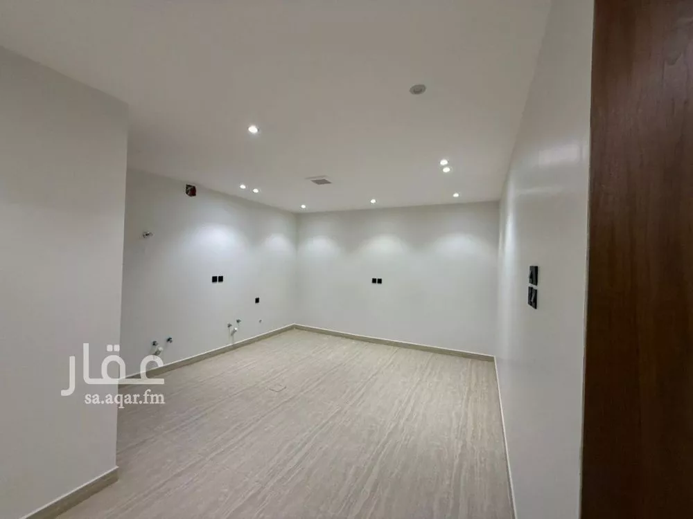 3 bedroom floor in Tuwaiq 14