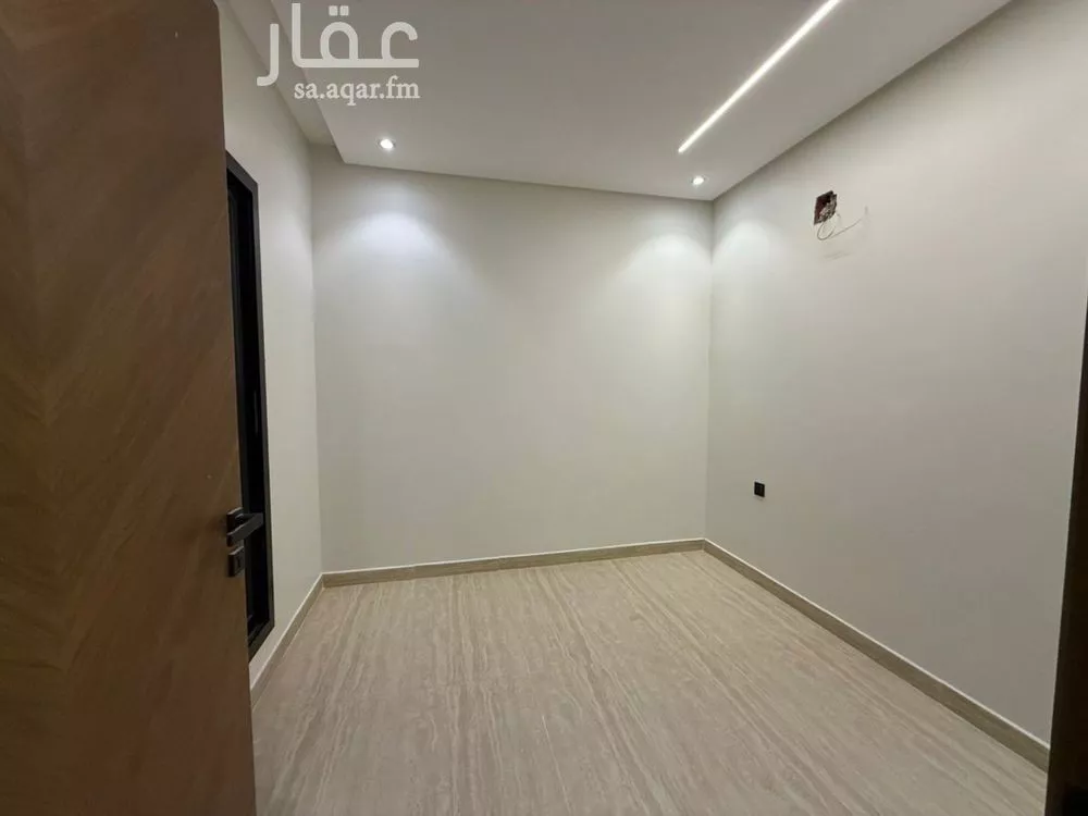 3 bedroom floor in Tuwaiq 7