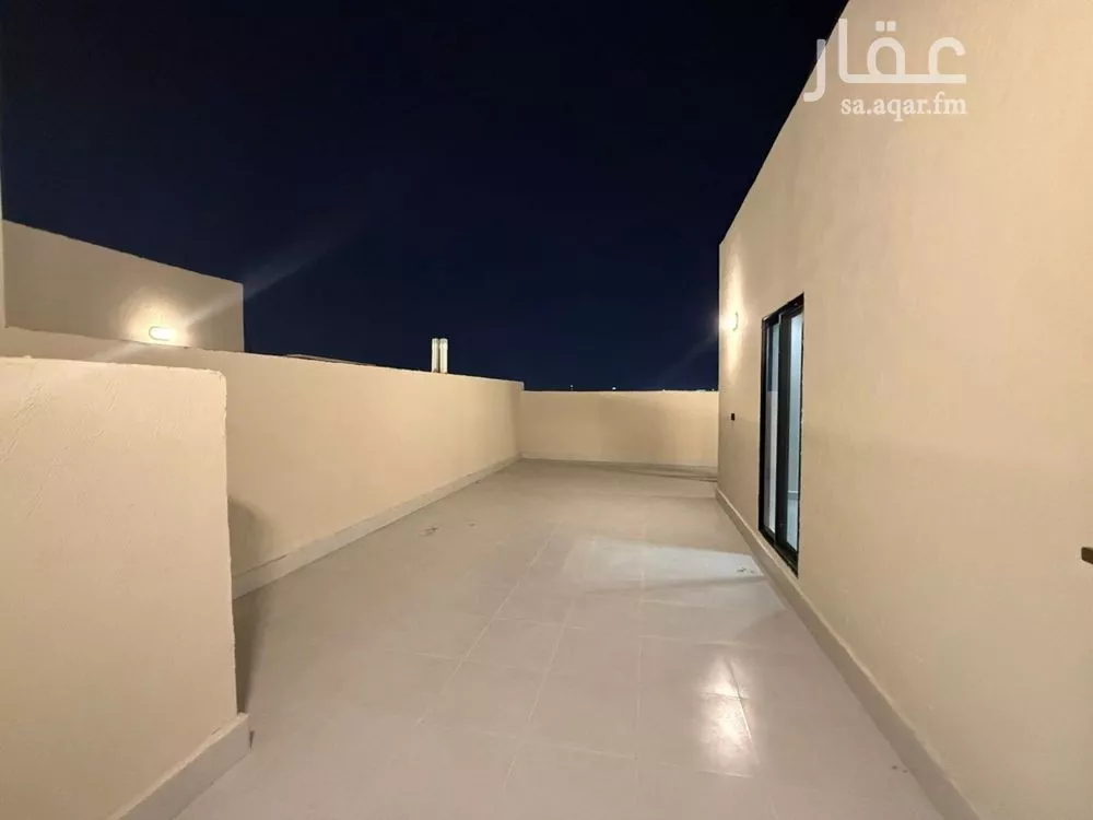 3 bedroom floor in As Suwaidi 5
