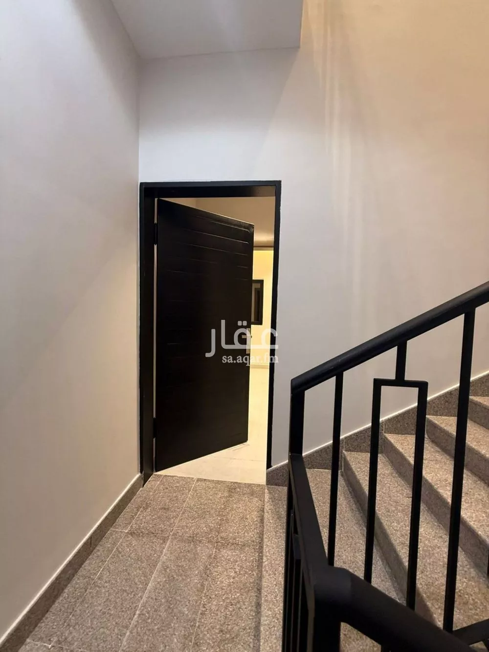 3 bedroom floor in As Suwaidi 10