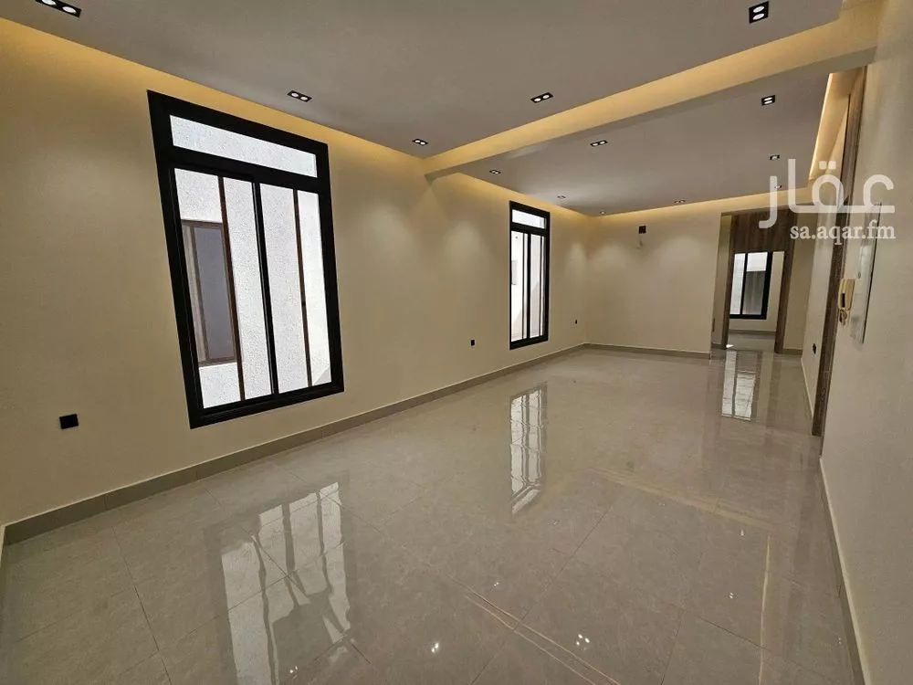 4 bedroom floor in Al Maizilah 11