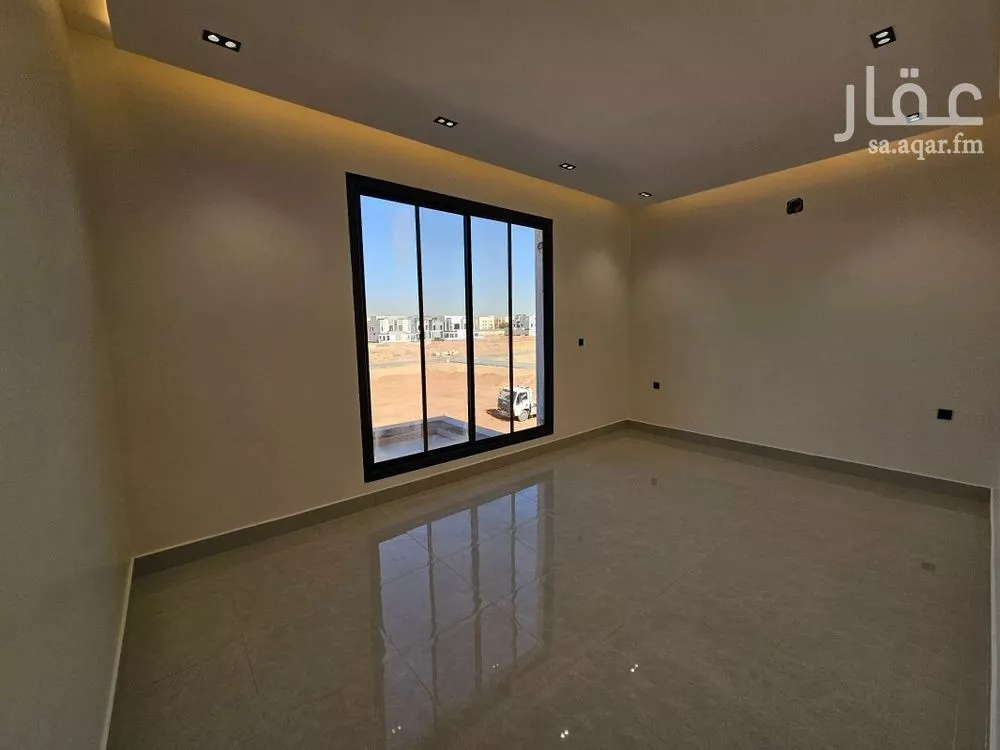 4 bedroom floor in Al Maizilah 7