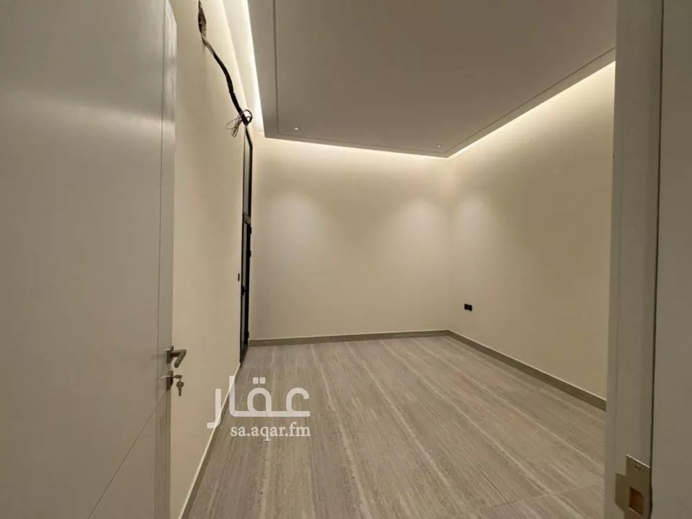 5 bedroom floor in Al Munsiyah 9