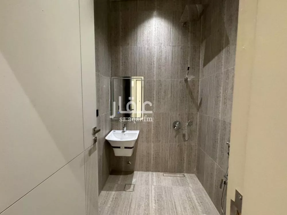 5 bedroom floor in Al Munsiyah 10
