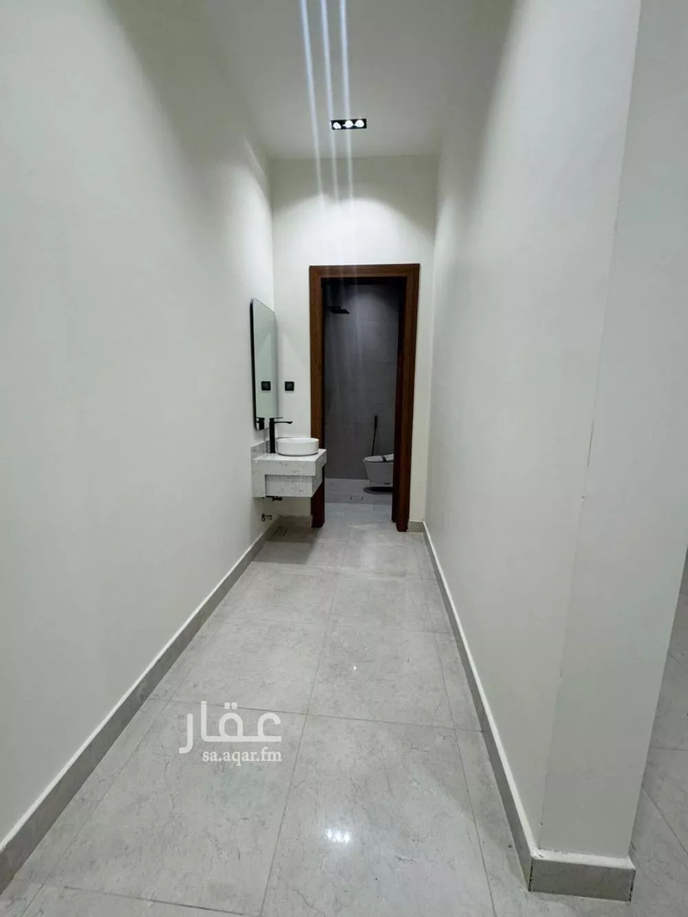 5 bedroom floor in Tuwaiq 3