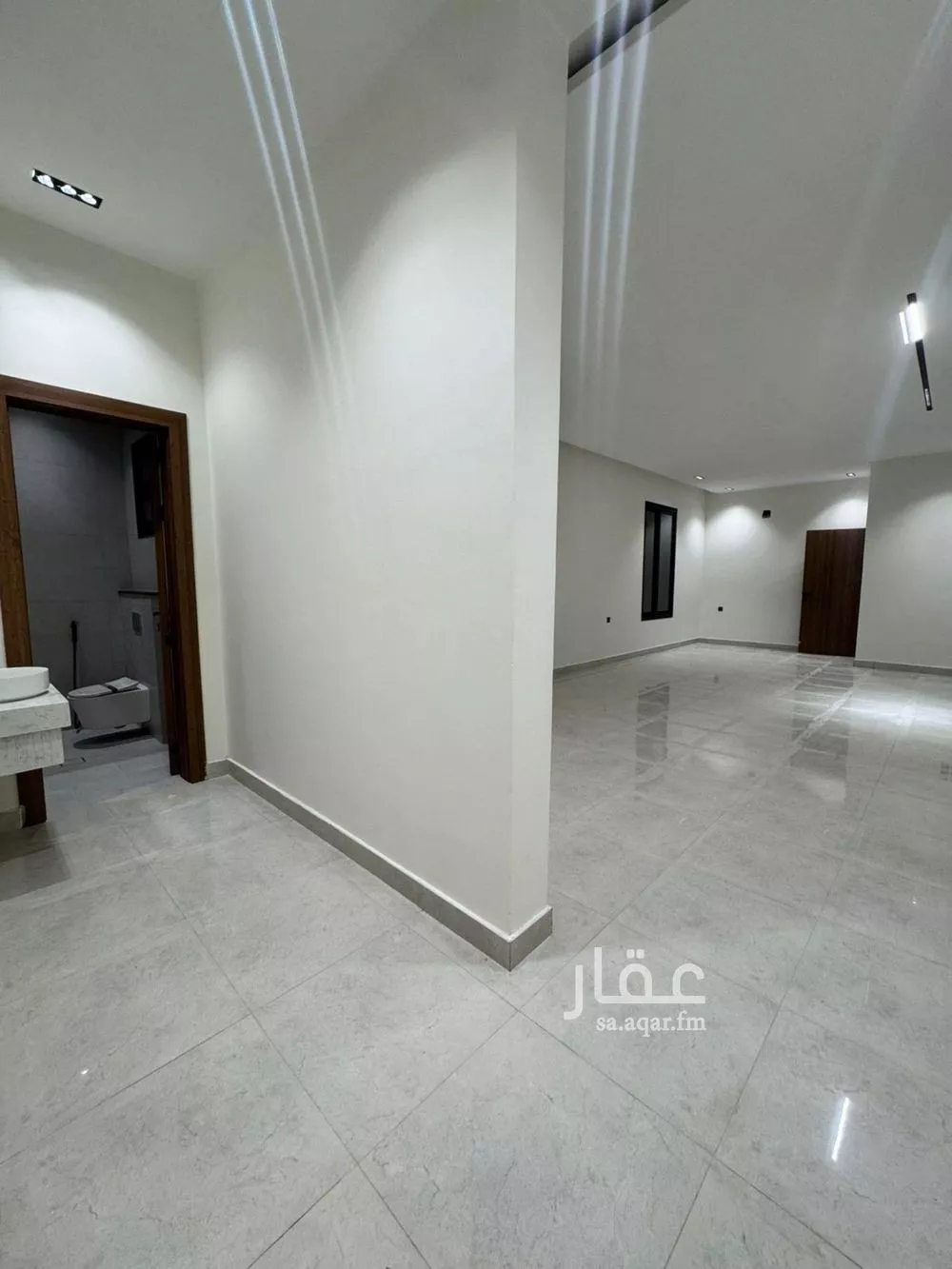5 bedroom floor in Tuwaiq 7