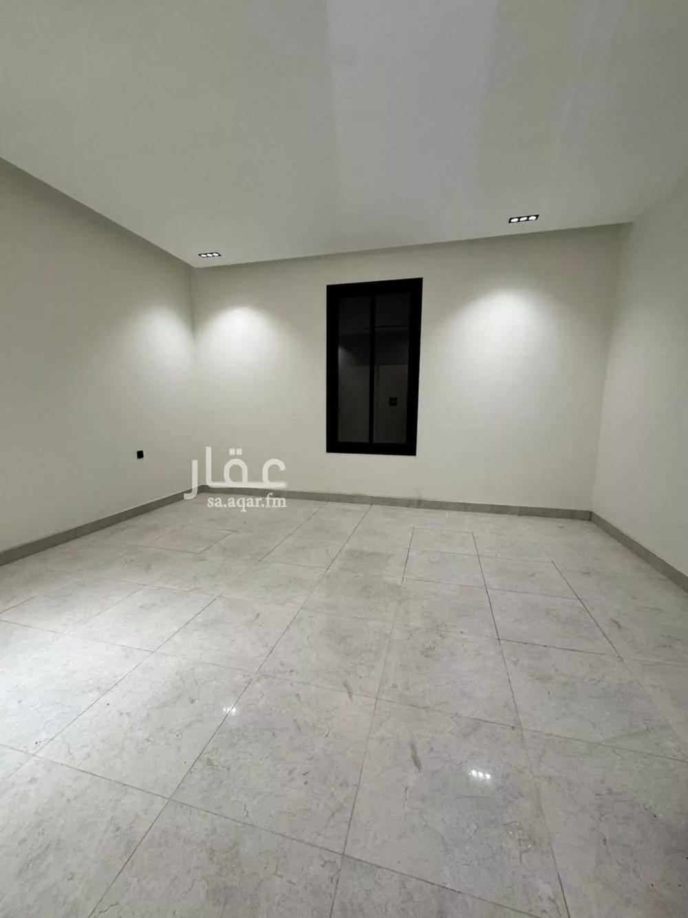 5 bedroom floor in Tuwaiq 8