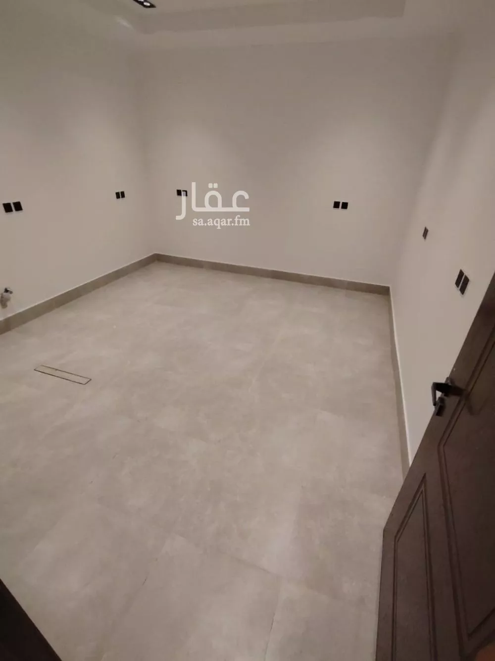 3 bedroom floor in Al Munsiyah 5