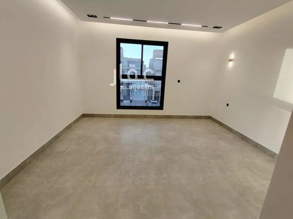 3 bedroom floor in Al Munsiyah 8