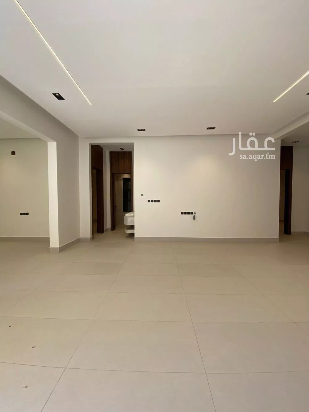 5 bedroom floor in Al Khaleej 3