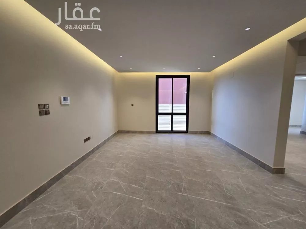 3 bedroom floor in Al Rawdah 2