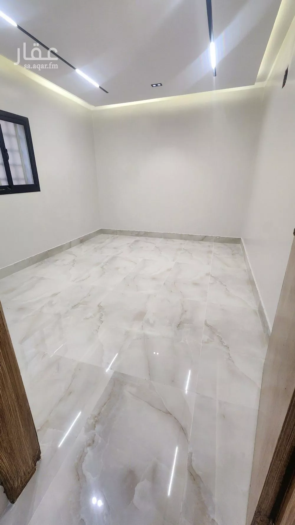8 bedroom floor in Al Rimal 3