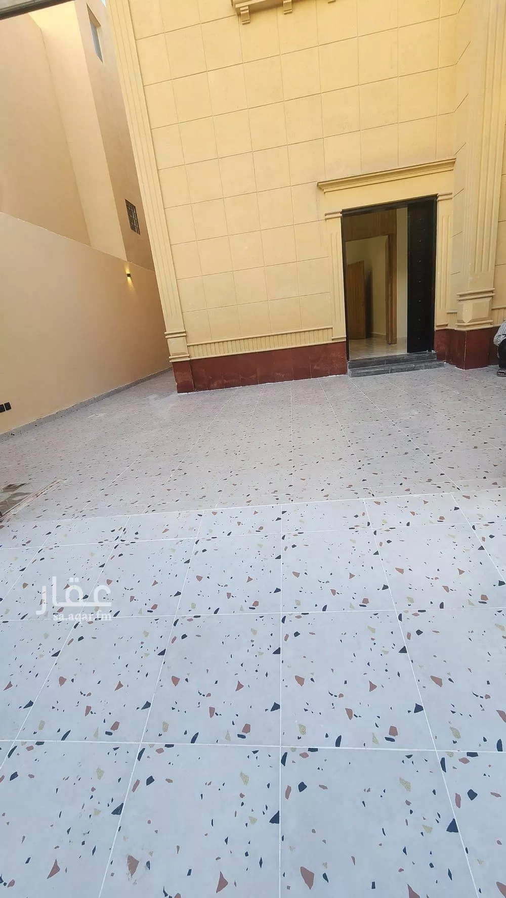 8 bedroom floor in Al Rimal 4