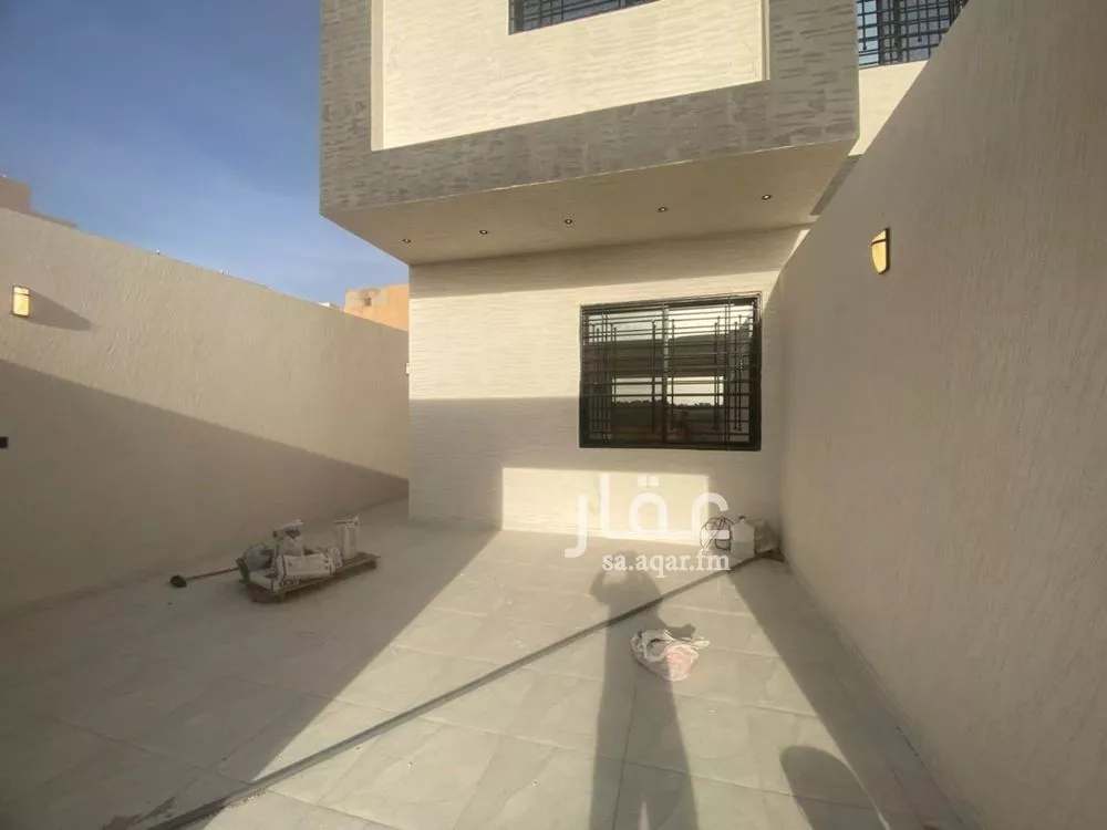 5 bedroom floor in Al Hazm 2