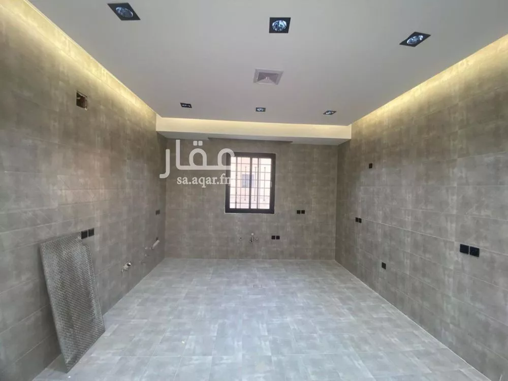 5 bedroom floor in Al Hazm 14
