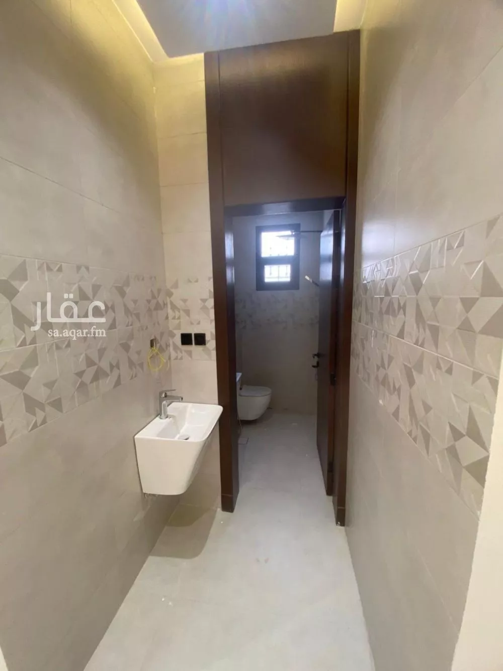 5 bedroom floor in Al Hazm 16