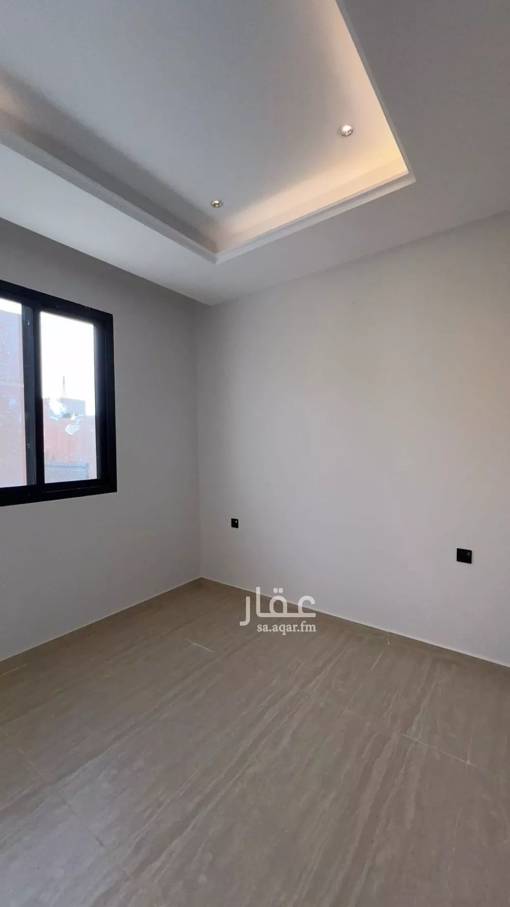 3 bedroom floor in As Suwaidi 6