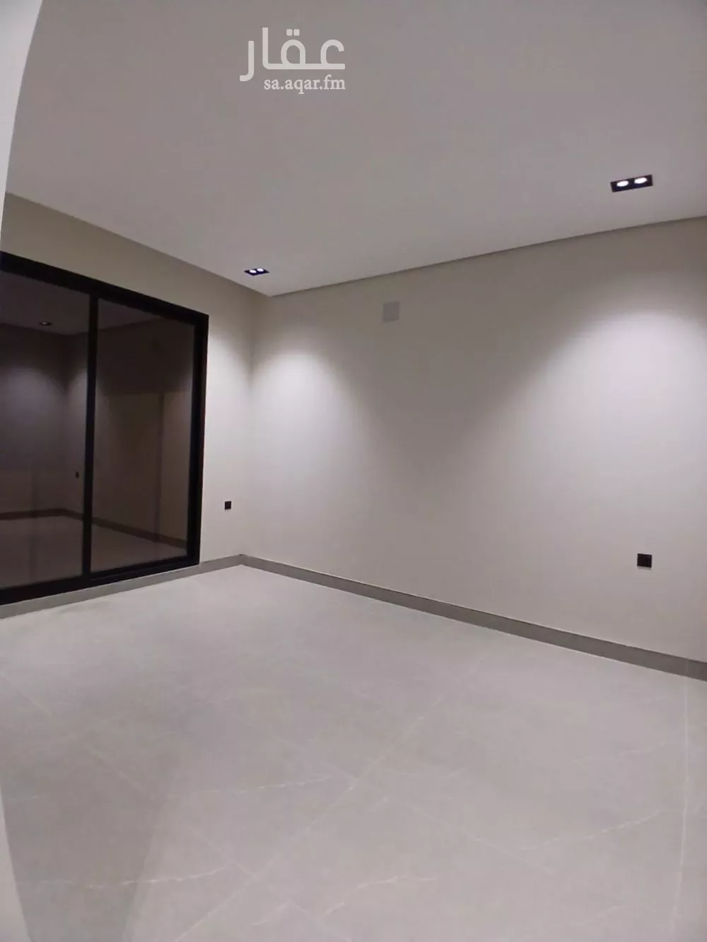 3 bedroom floor in Ishbiliyah 6