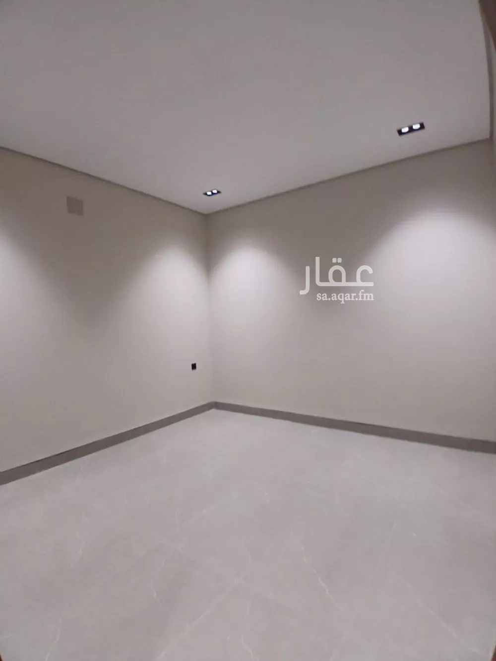 3 bedroom floor in Ishbiliyah 9