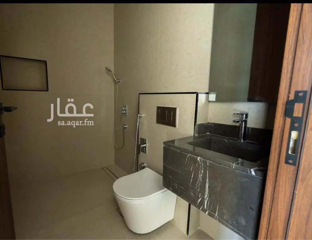 4 bedroom floor in Al Aridh 11