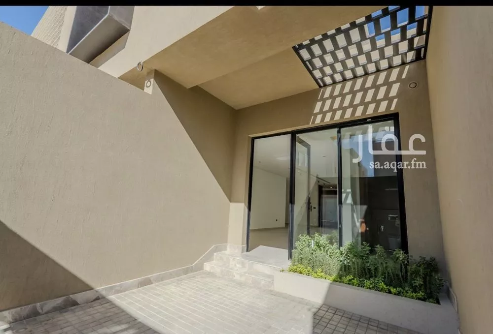 4 bedroom floor in Al Aridh 17