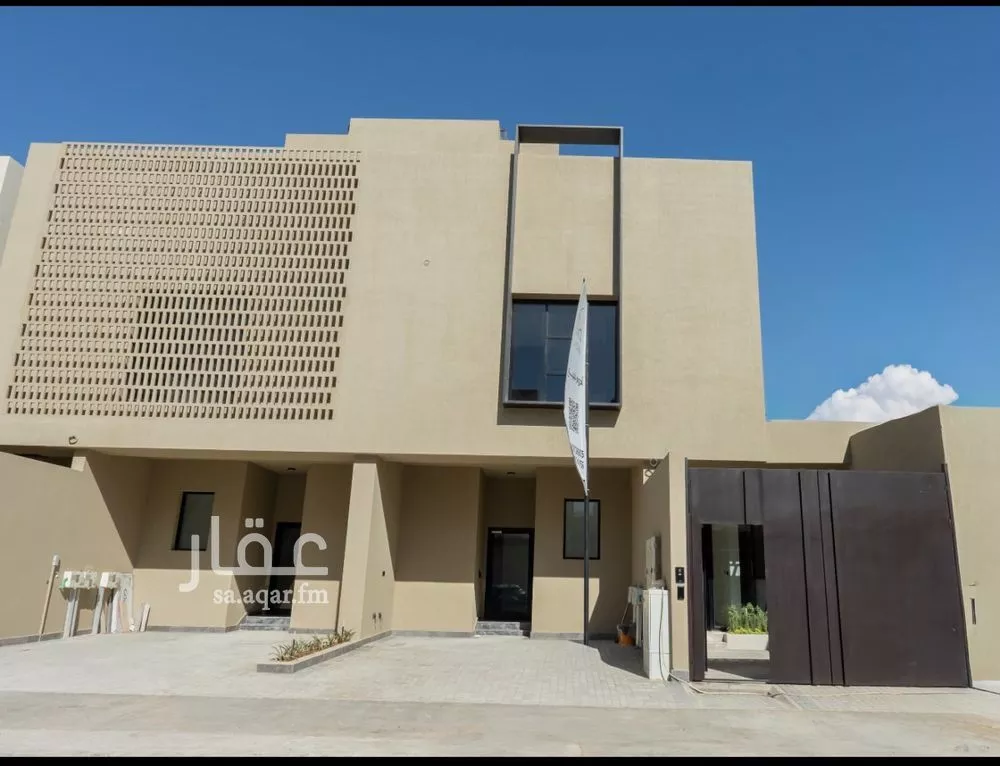 4 bedroom floor in Al Aridh 4