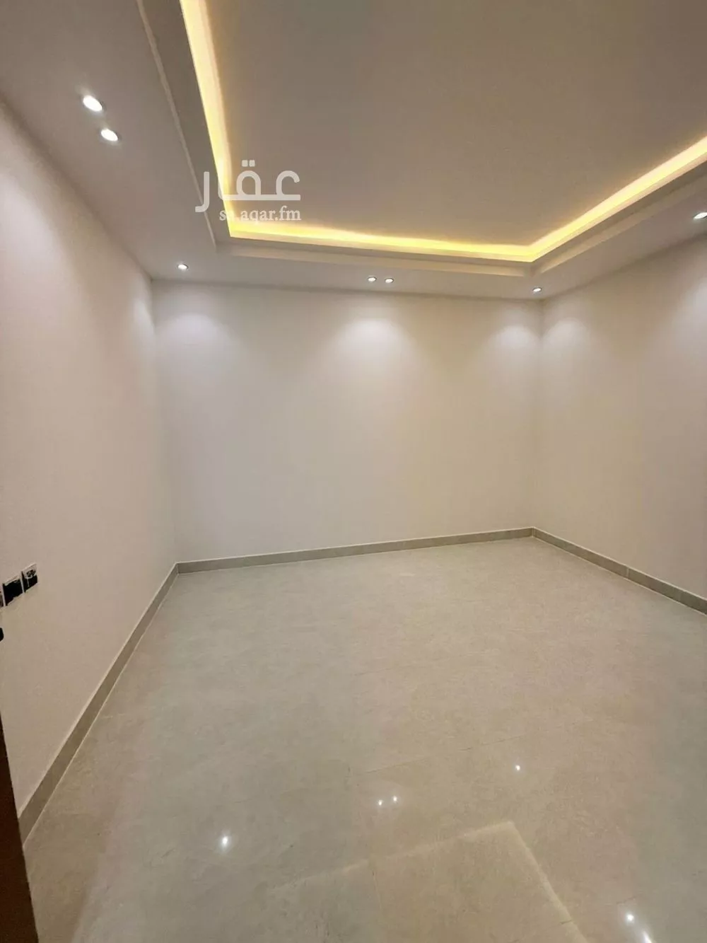 5 bedroom floor in Taibah 4