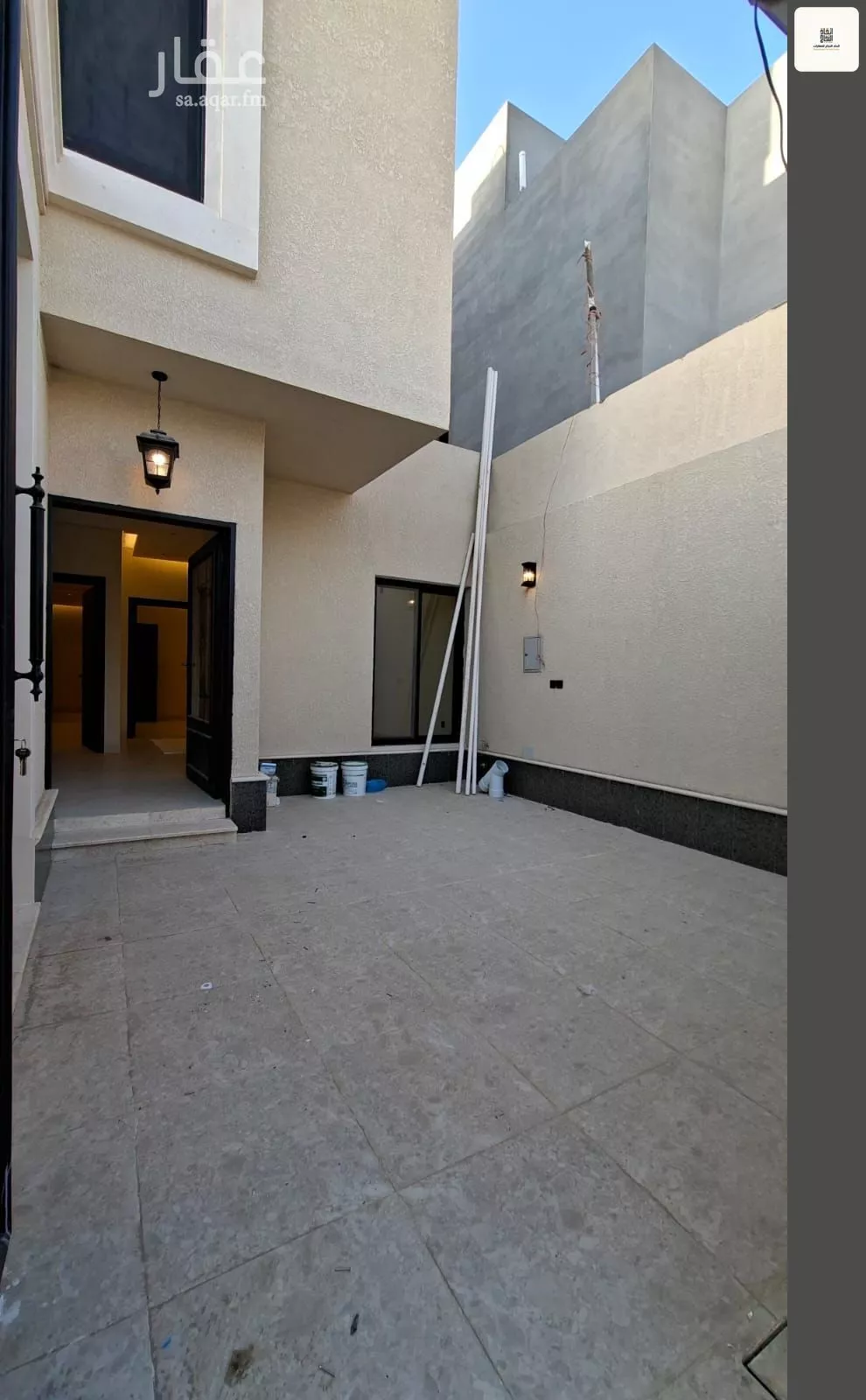 4 bedroom floor in Al Safa 2