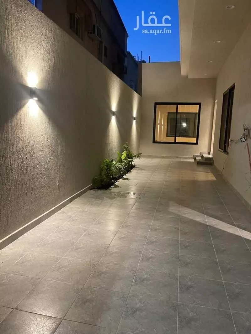 4 bedroom villa in Al Jalawiyah, Eastern Province 6