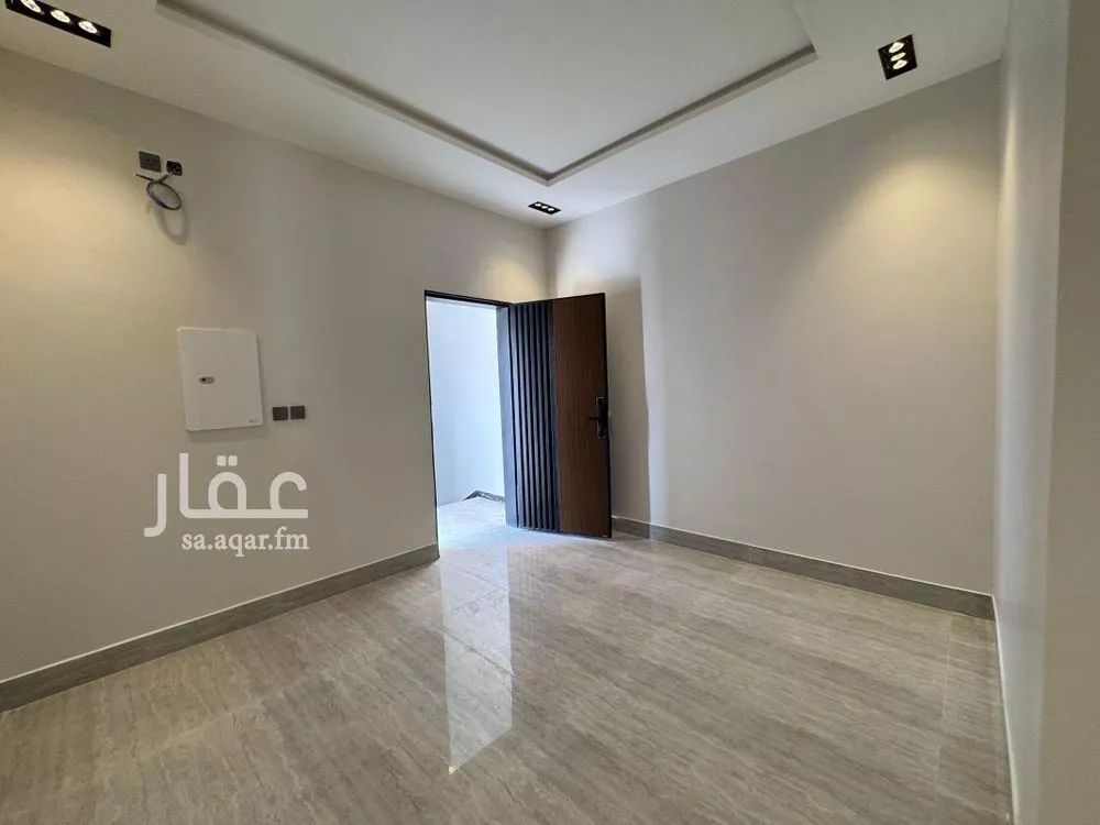 5 bedroom floor in Al Rimal 9