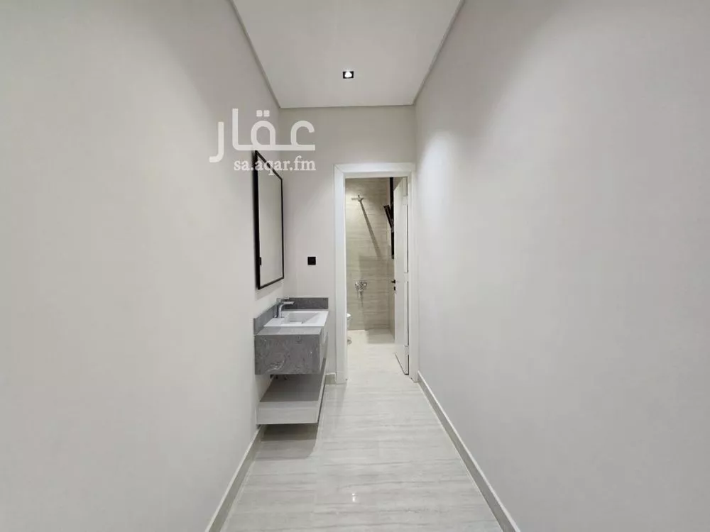 3 bedroom floor in Tuwaiq 11