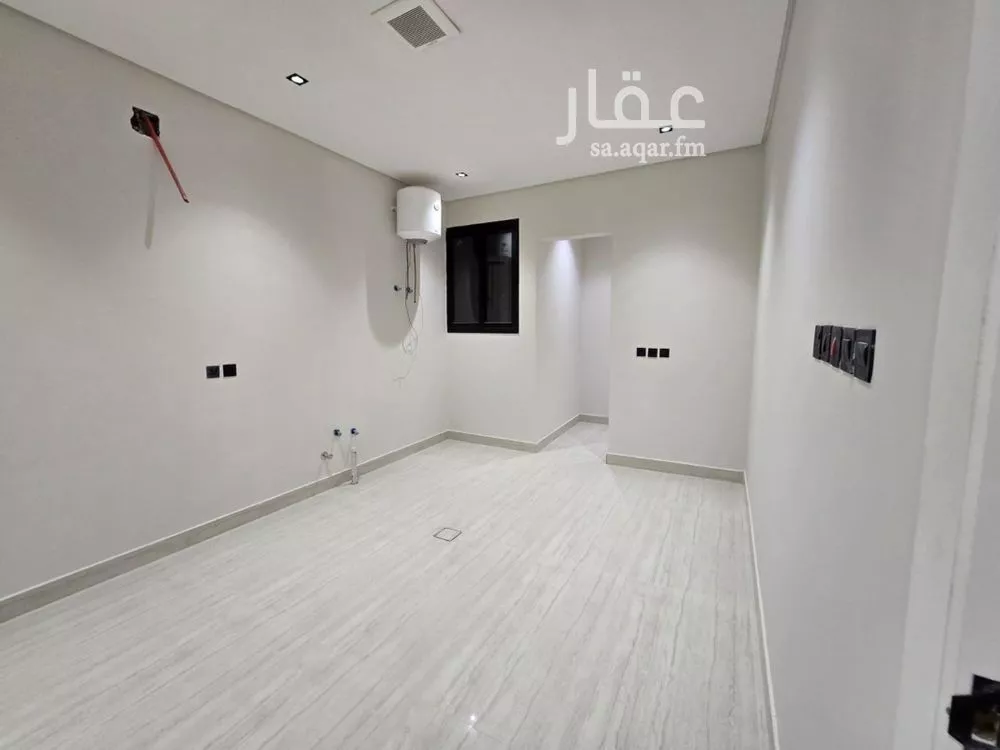 3 bedroom floor in Tuwaiq 13