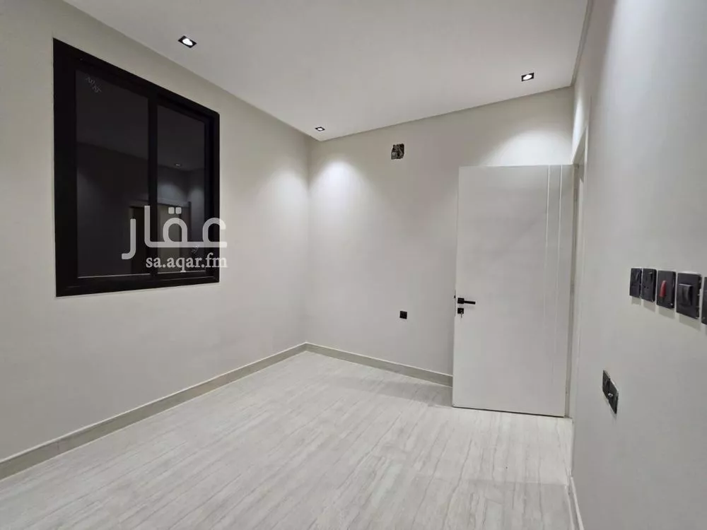 3 bedroom floor in Tuwaiq 4