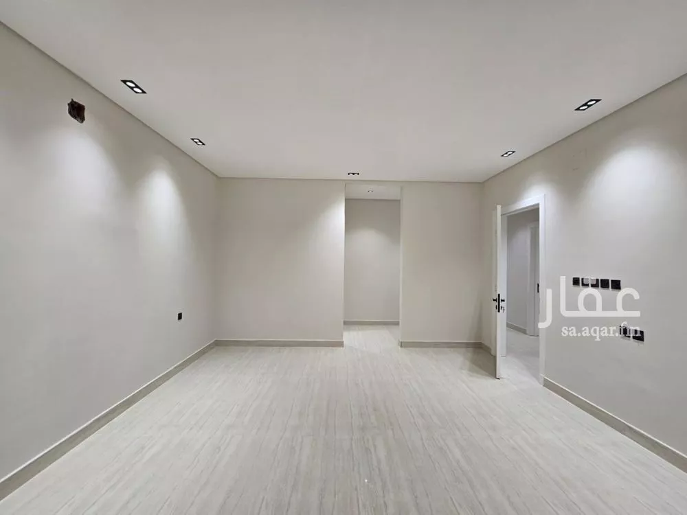 3 bedroom floor in Tuwaiq 5