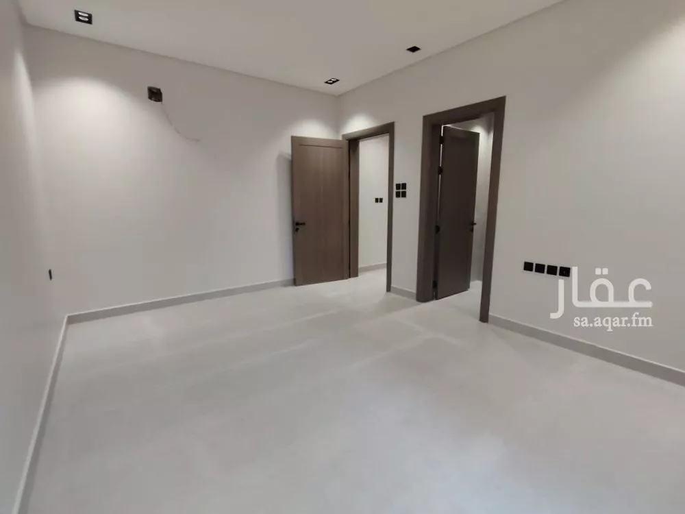 3 bedroom floor in As Suwaidi 13