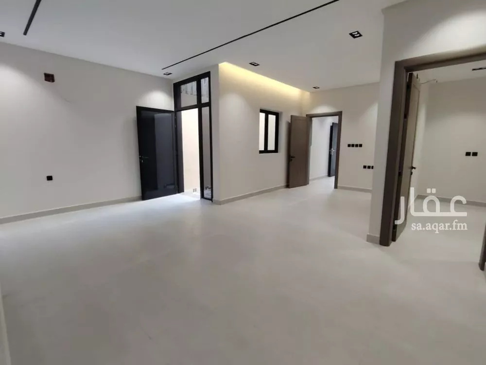 3 bedroom floor in As Suwaidi 5