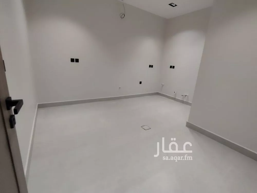 3 bedroom floor in As Suwaidi 9