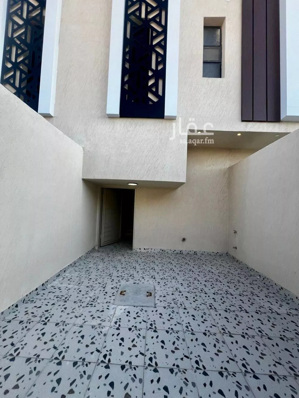 دور 5 غرف في طيبة 7