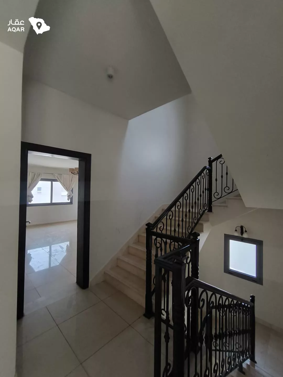 5 bedroom villa in Aramco, Eastern Province 9