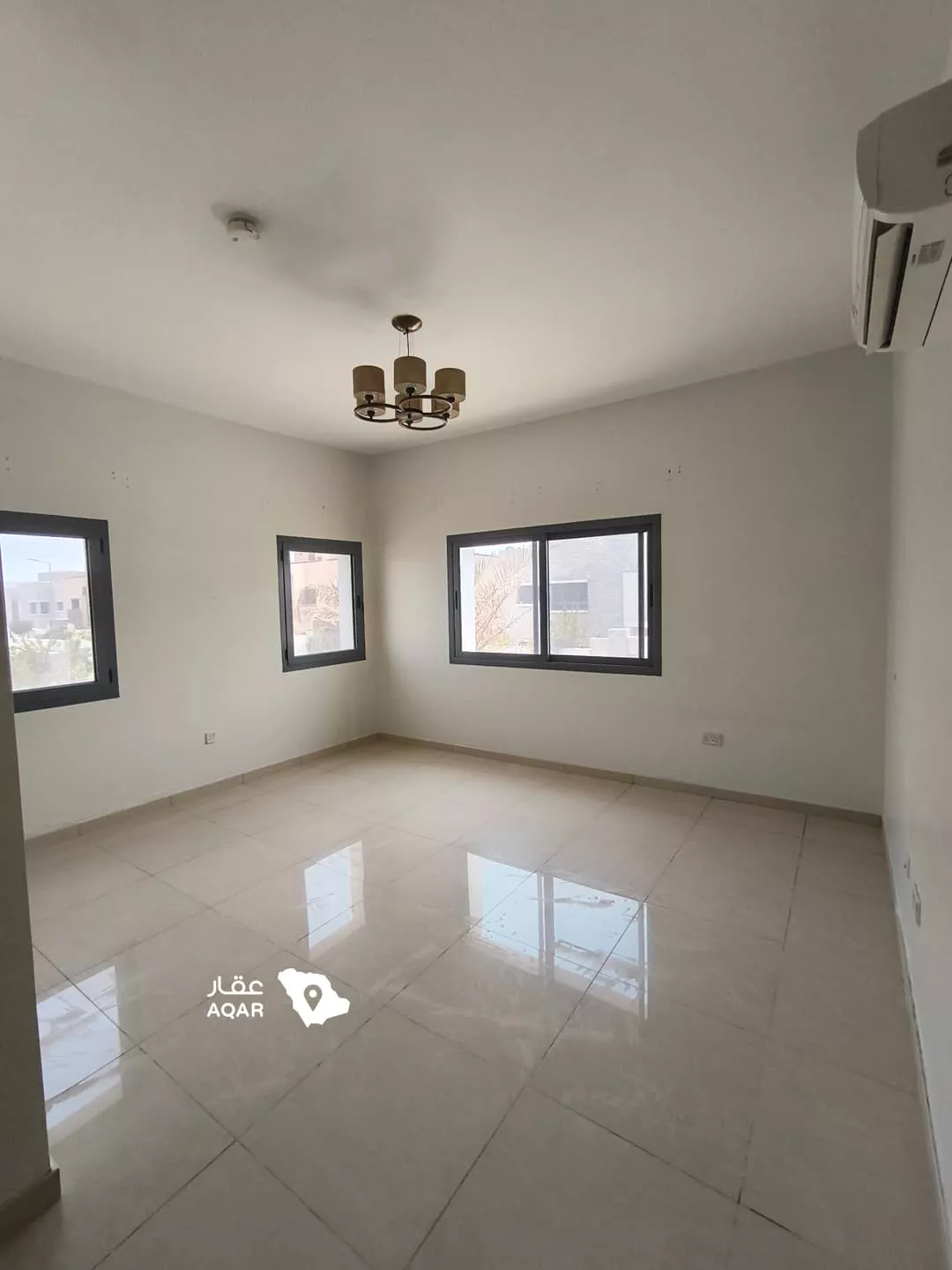 5 bedroom villa in Aramco, Eastern Province 14
