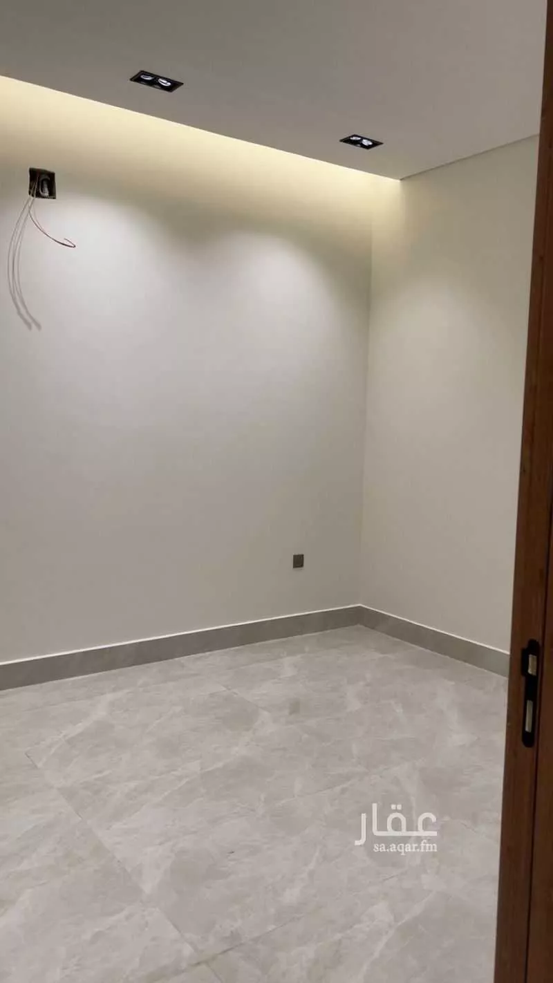 4 bedroom floor in Al Sahafah 6