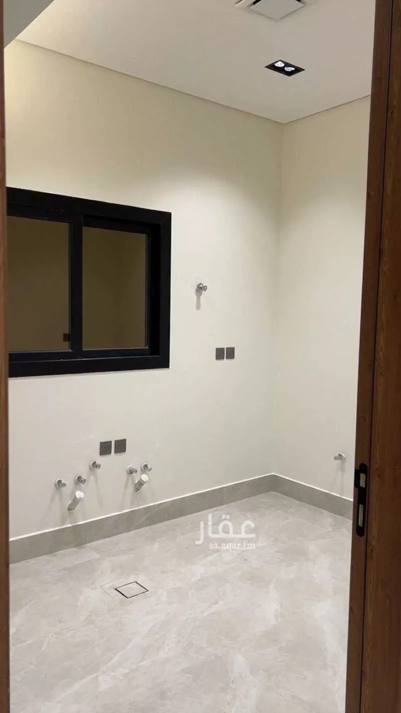 4 bedroom floor in Al Sahafah 8