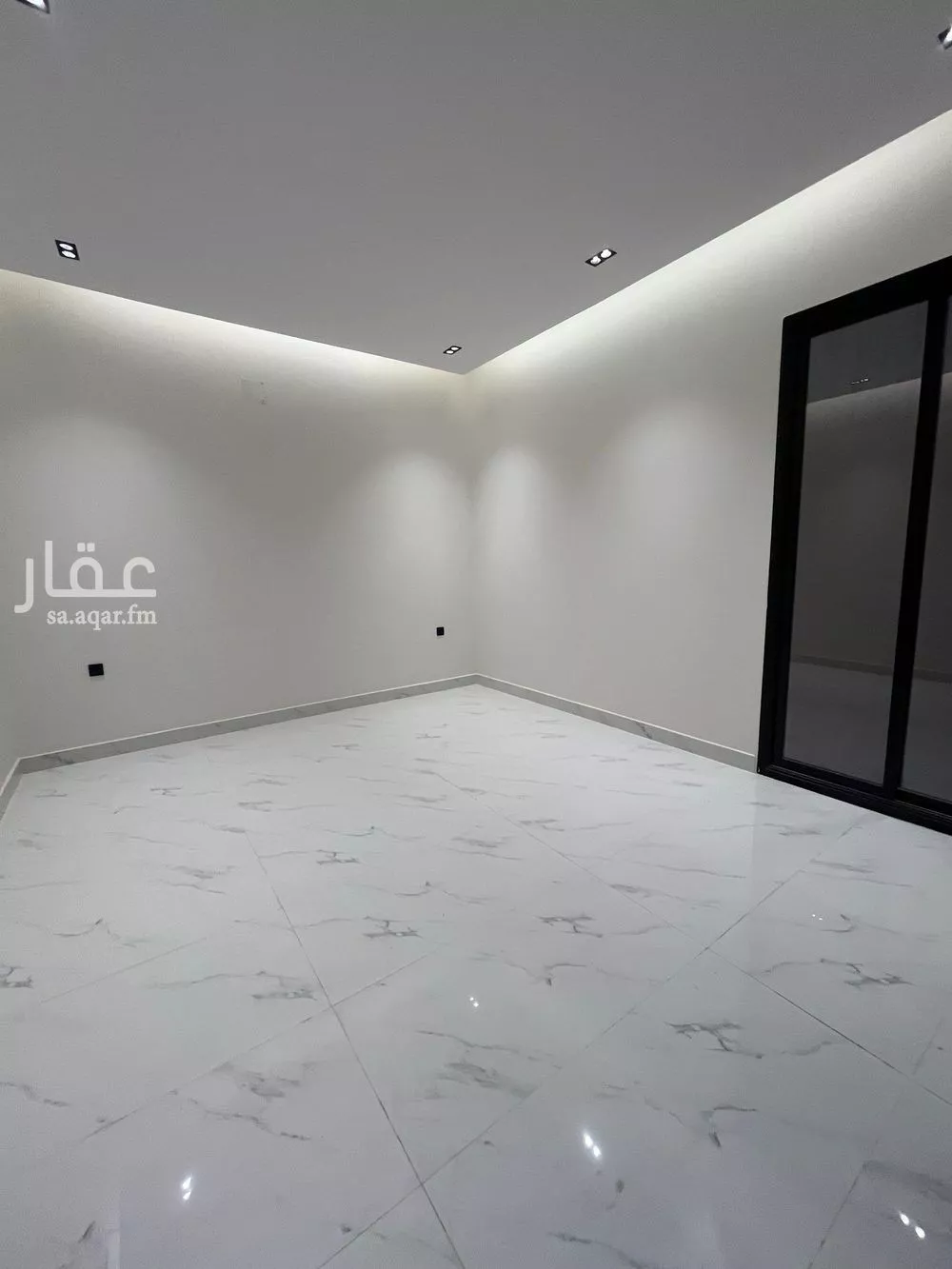 دور 3 غرف في المونسية 7
