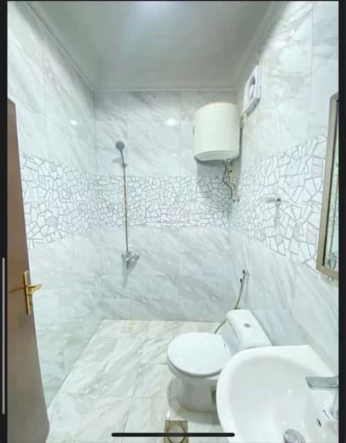 شقة 2 غرف في العقيق 1