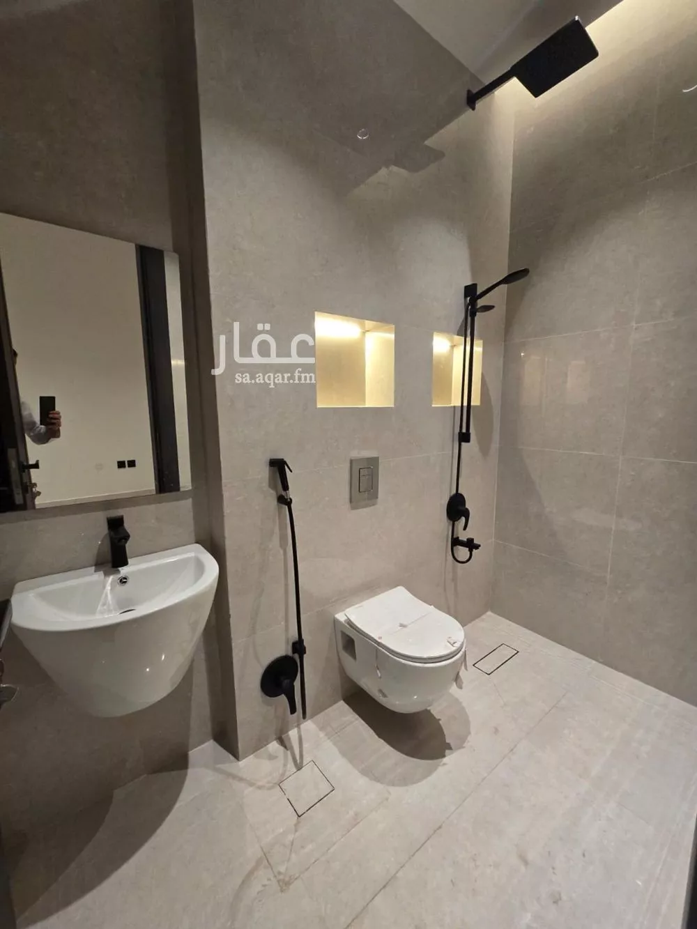 دور 5 غرف في النرجس 3