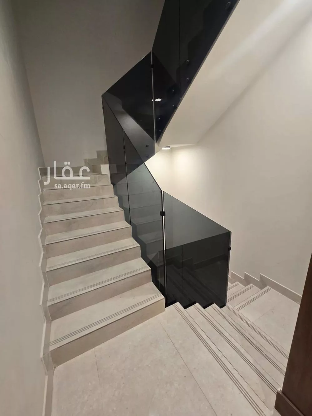 دور 5 غرف في النرجس 4