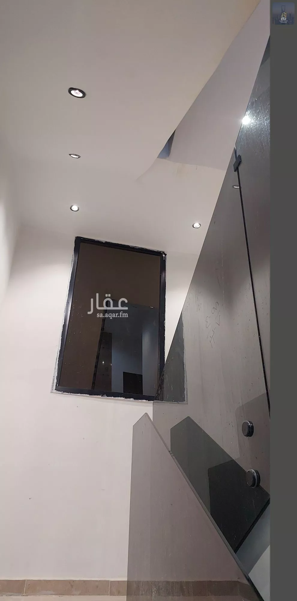 4 bedroom floor in Tuwaiq 8