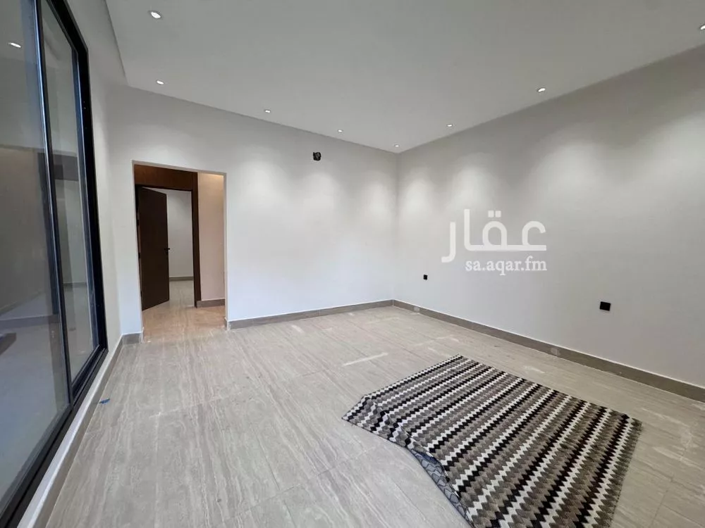 5 bedroom floor in Tuwaiq 7