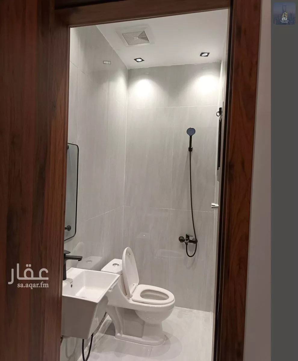 7 bedroom floor in Al Janadriyah 20