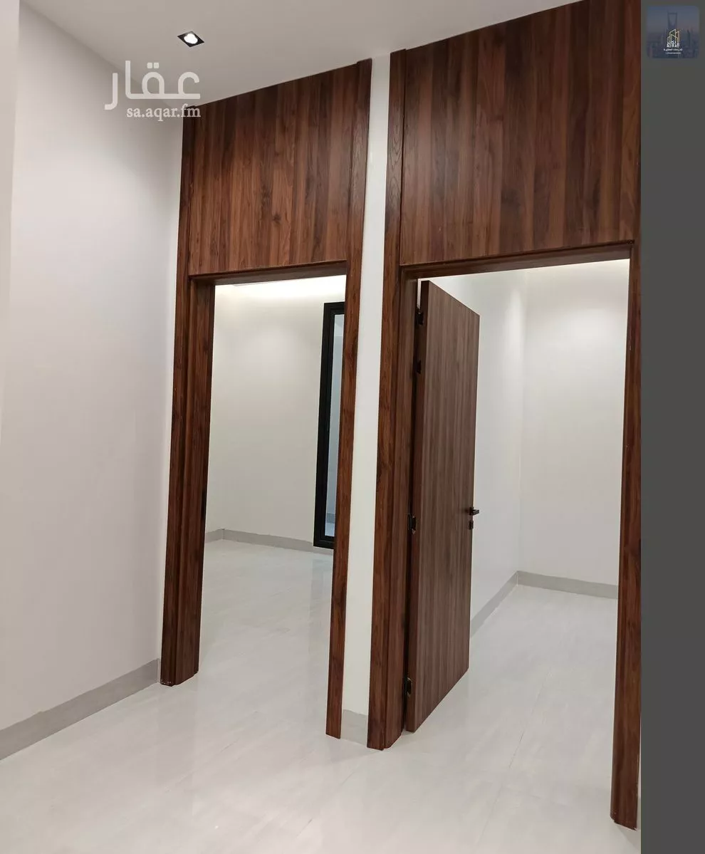 7 bedroom floor in Al Janadriyah 4